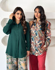 Mix-and-match styling option featuring printed and plain travel wear combinations.